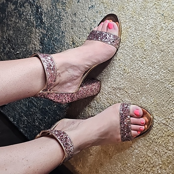 Pink GLITTER Heels!! - Picture 7 of 15
